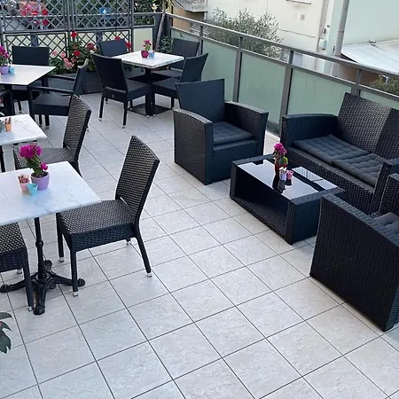 Hotel Liana 3*