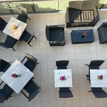 Hotel Liana 3*