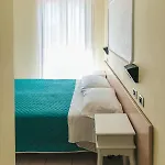 Liana Hotel